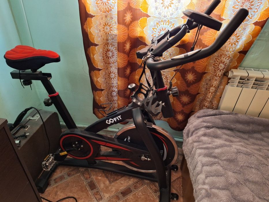 Велотренажер спин-байк Gofit
