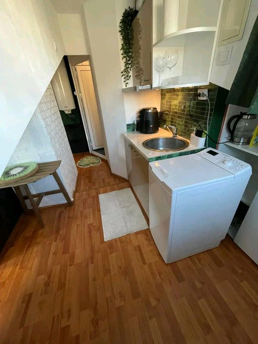 Дава се под наем Едностаен апартамент в Пловдив, Център - 40 кв.м за 325 € - Снимка #5