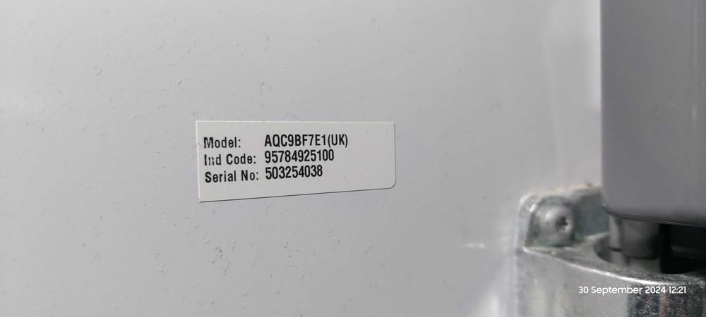 Сушилня за дрехи с обдухване кондензационна Hotpoiint ARISTON