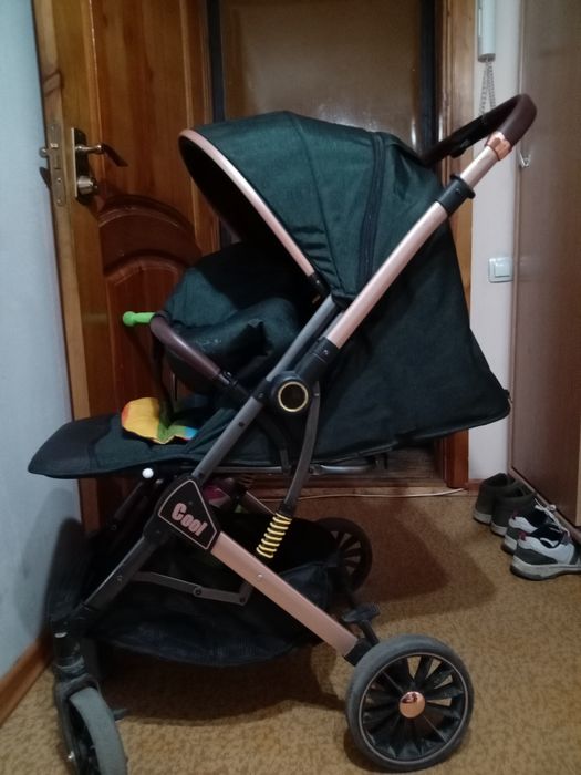 Продам детскую коляску