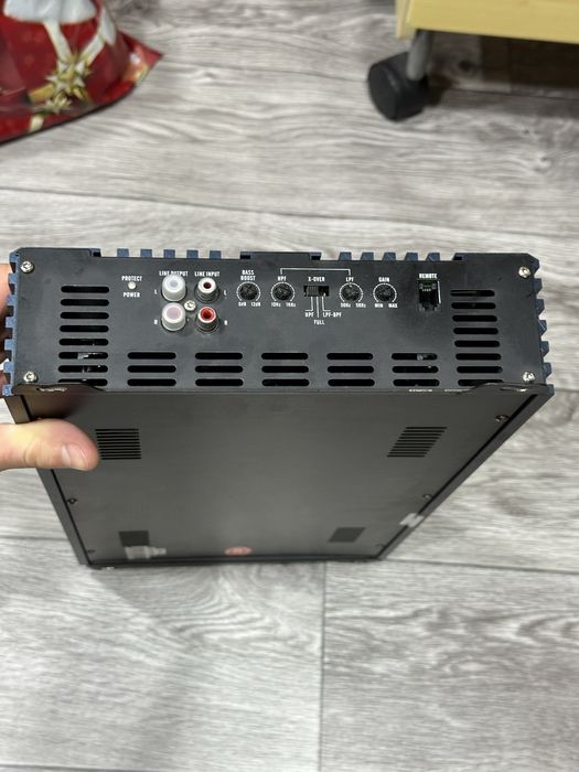 В продаже усилитель 2.1800 Headshot