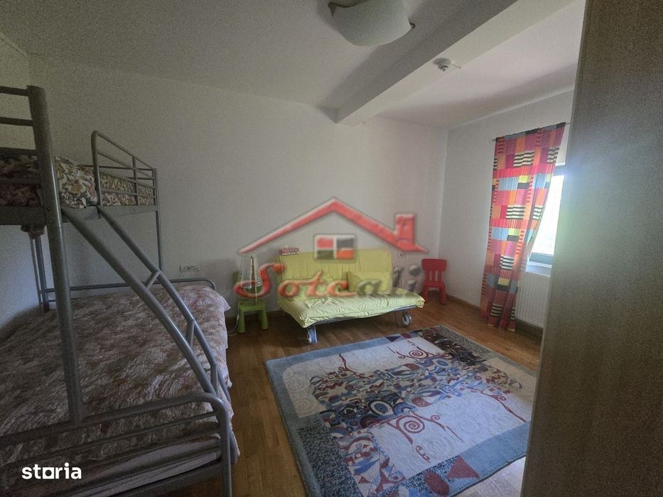 Vila de vanzare in Cornu ( Cornu de Sus) - teren 3300 mp
