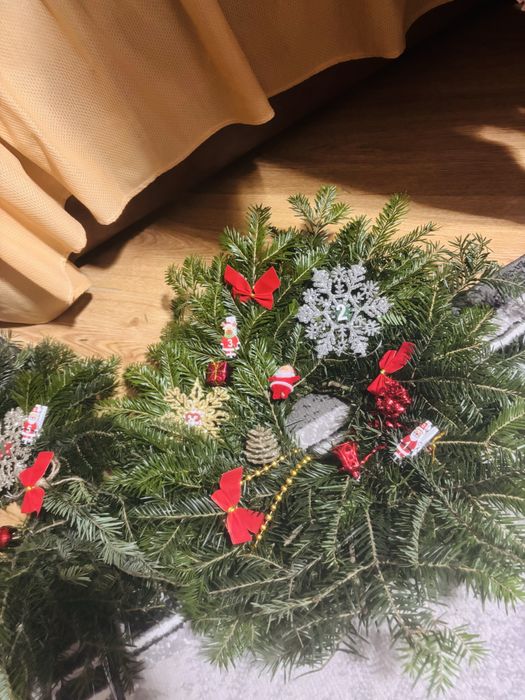 Coroniță Crăciun handmade din brad natural – decor premium