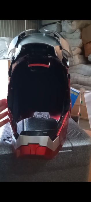 "Маска железного челевека"