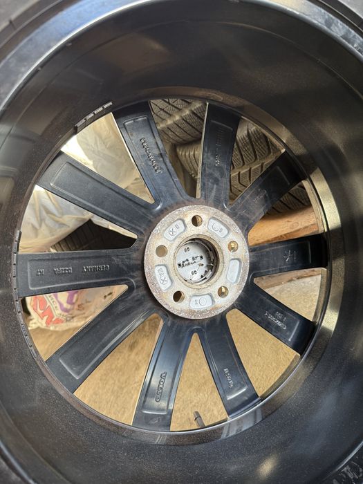Roti Volvo 235/55 R19