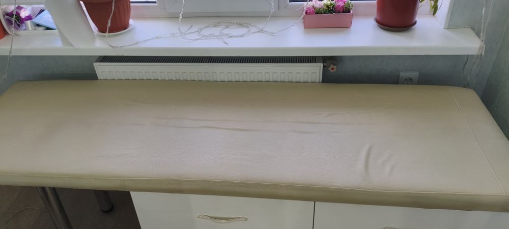 Продается кушетка