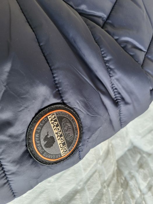 Geacă Napapijri,mărime XL, nouă, cu etichetă