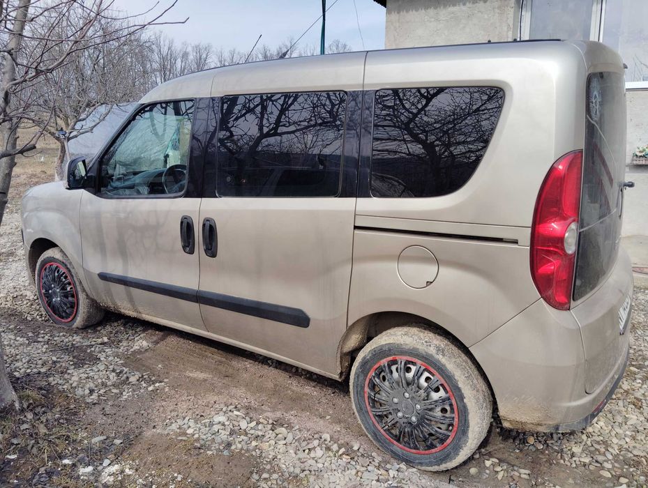 Fiat Doblo 2011 perfect functional(urgent)