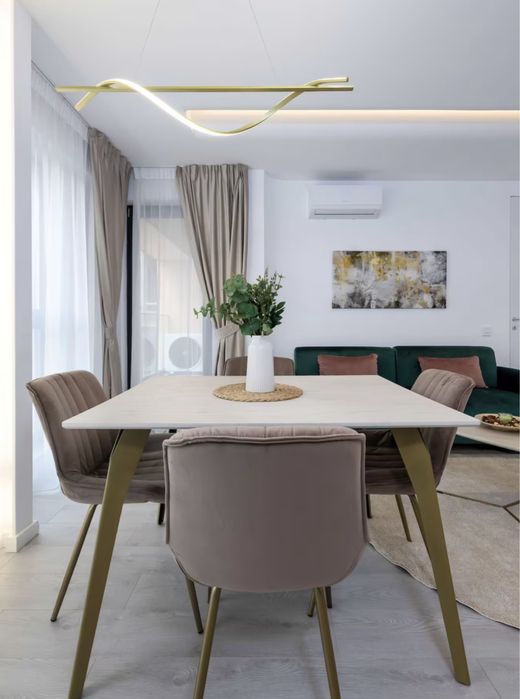 Дава се под наем Двустаен апартамент в София, Красно село - 54 кв.м за 204 € - Снимка #1