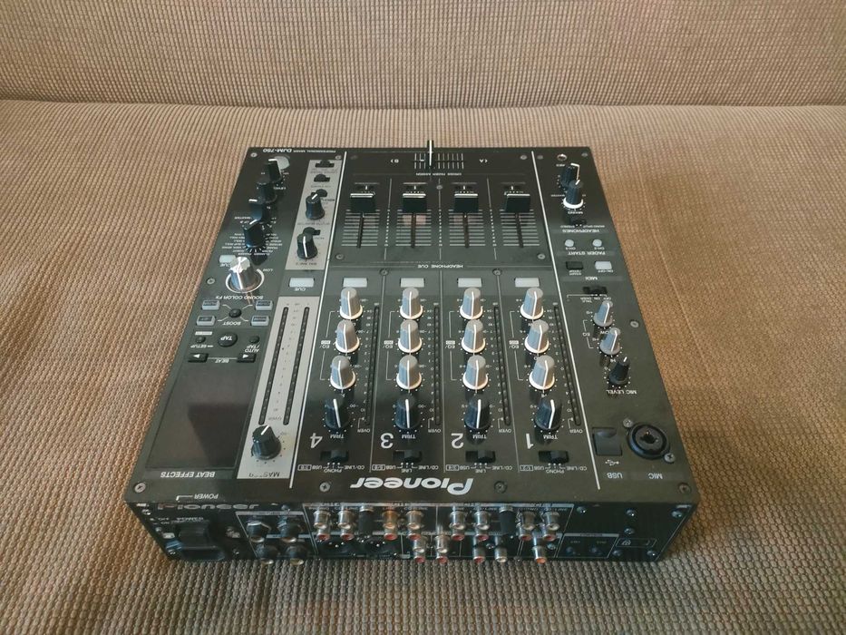 Mixer Pioneer djm 450 900 cu placa de sunet