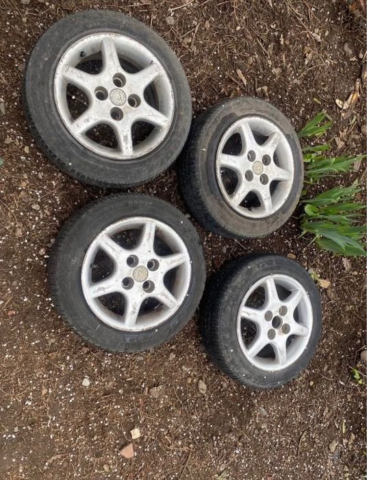 Гуми с лети джанти за Опел