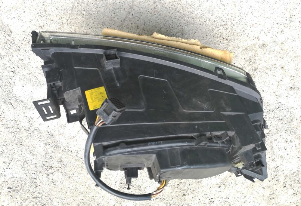 Оригинален фар Форд Мондео  Ford Mondeo Ksenon