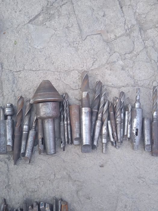 Продам металлорежущие инструменты