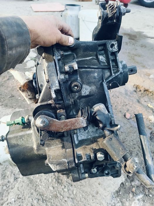 Каропка Рено ларгус