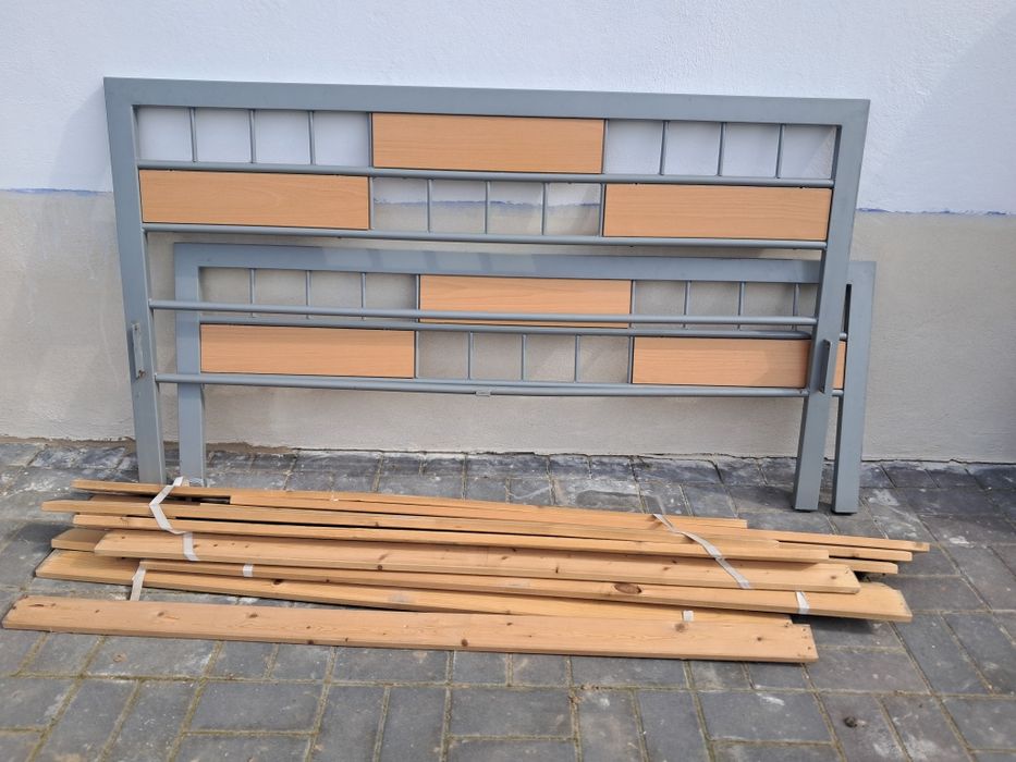 Pat cu saltea 140x200