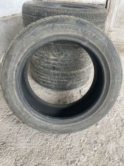 Продам шины 215/55/ZR17
