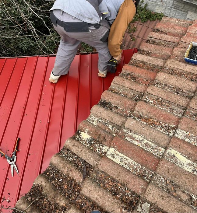 Renovări Acoperișuri & Reparații & Sistem Pluvial & Izolații & Terase