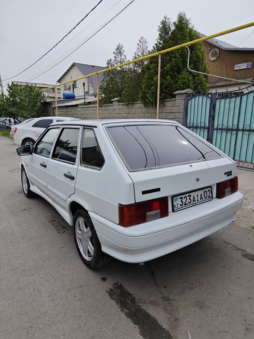 Продам машину Lada 2114