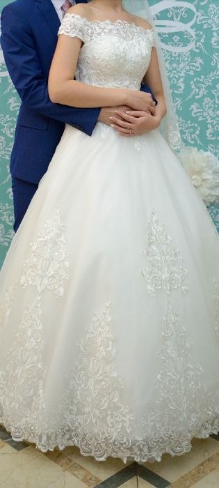 Продам шикарное свадебное платье