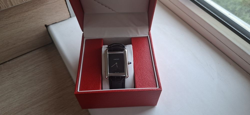 Часы ручные cartier tank