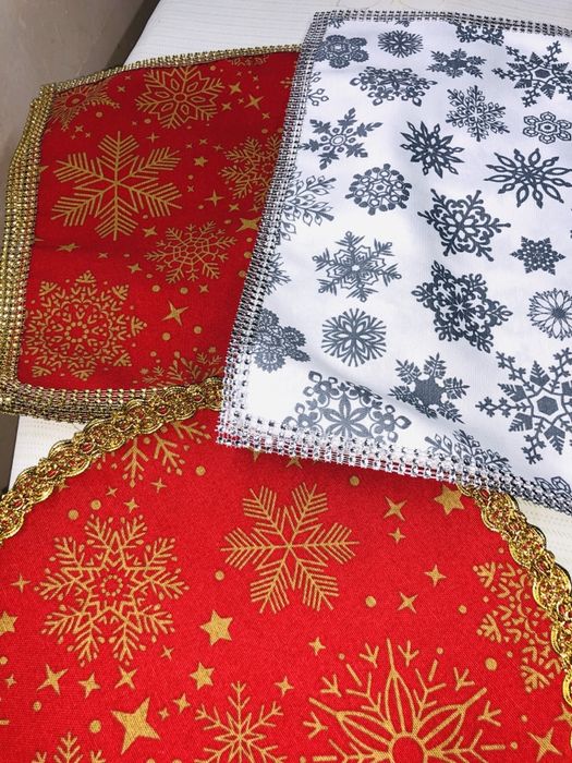 Салфетки, подтарельники продам.