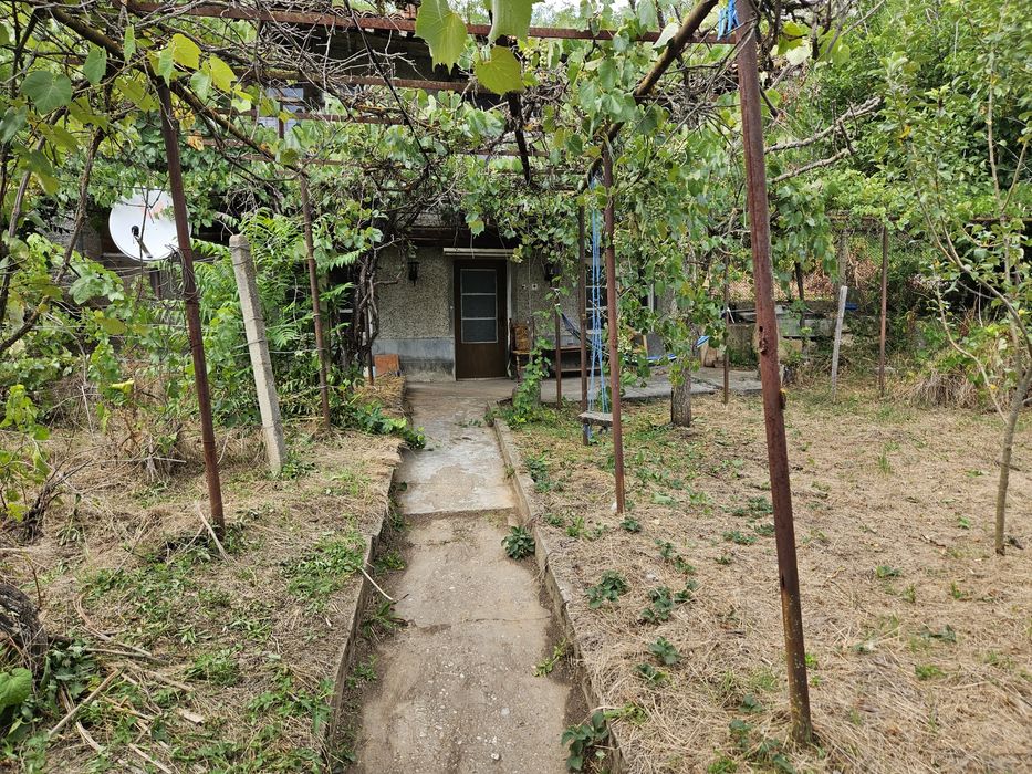 Къща в село Побит камък