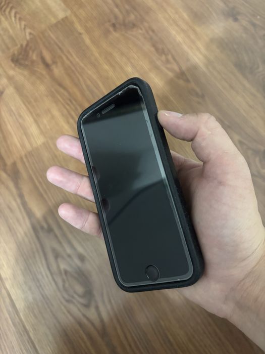 Продаю Iphone 7, состояние хорошее