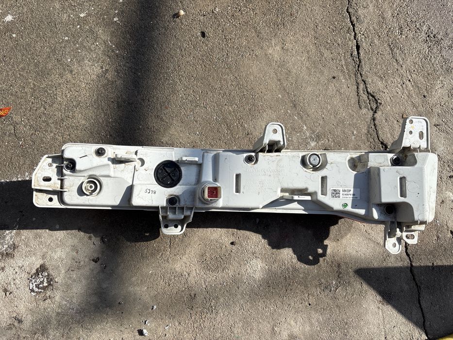 Противотуманные фары , поворотник