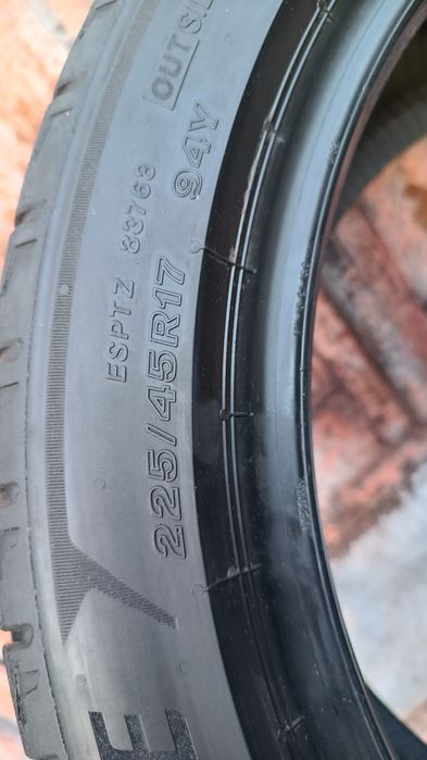 225/45/17 Bridgestone