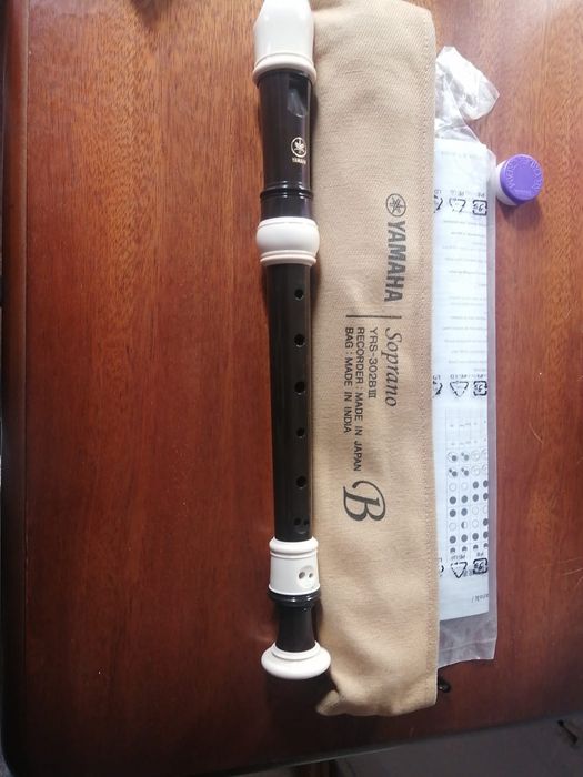 Продам флейту учебную