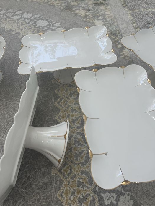 Набор посуды, менажницы.