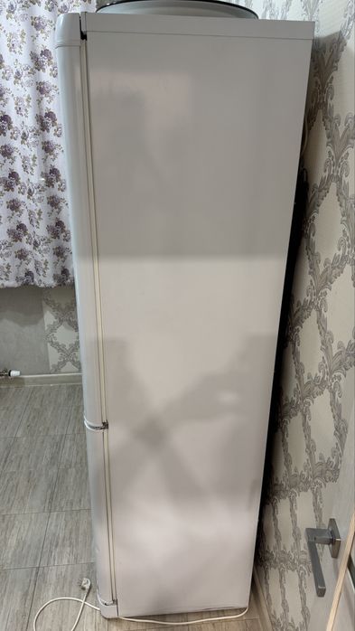 Холодильник indesit