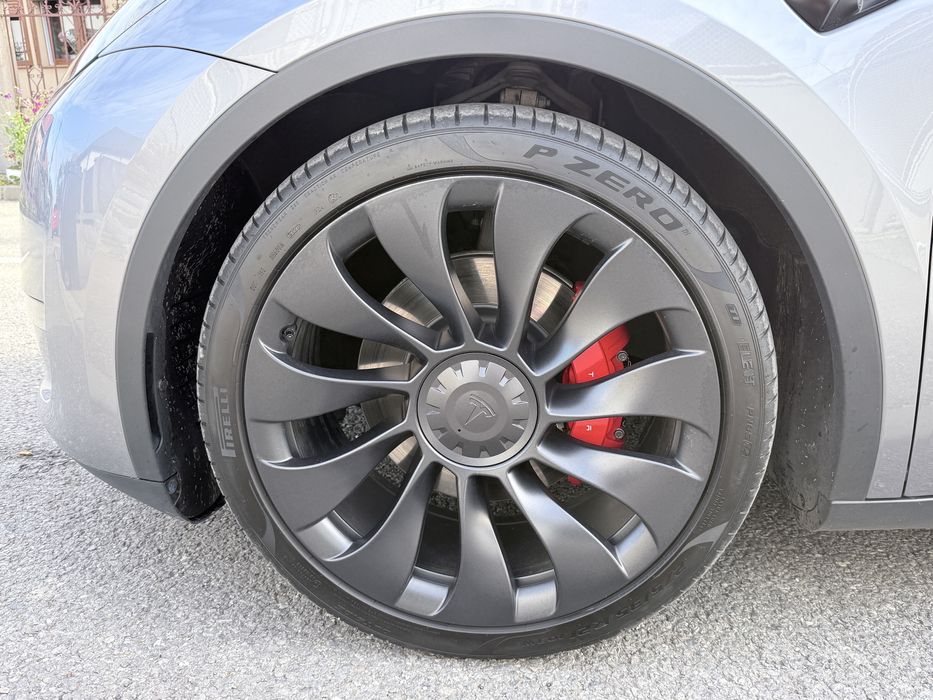 Jante Uberturbine Tesla Y Performance 21” cu cauciucuri