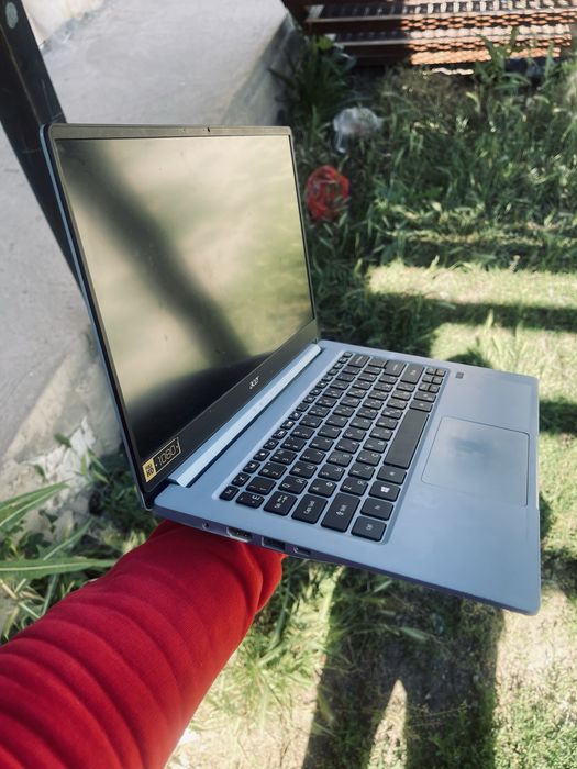 Ноутбук ультрабук acer