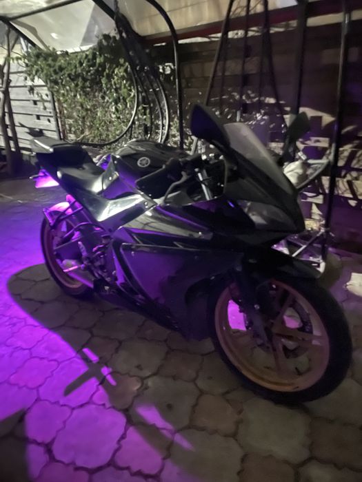 Vand yamaha yzf r125 2010
