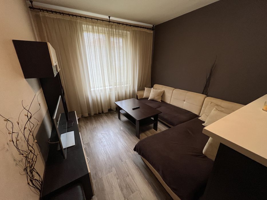 Дава се под наем Двустаен апартамент в Перник, Байкушева махала - 50 кв.м за 346.8 € - Снимка #2