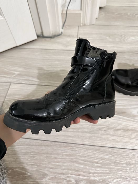 Демисезонная обувь на девочку