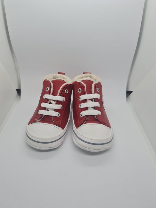 Продам детская обувь