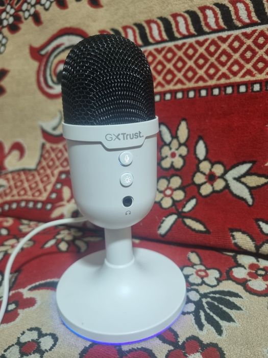 Microfon  de vânzare