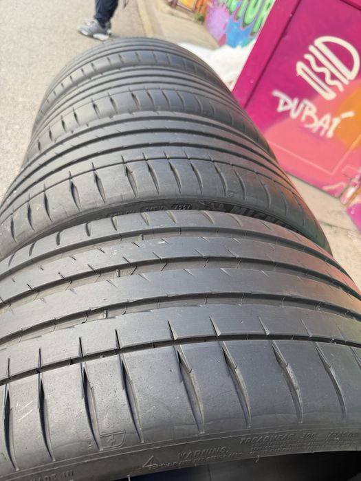 245/30/20Anvelope de vara pilot sport4