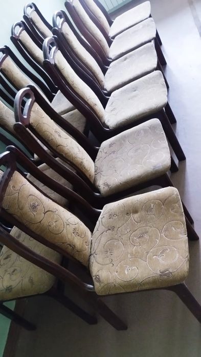 Стулья деревянные