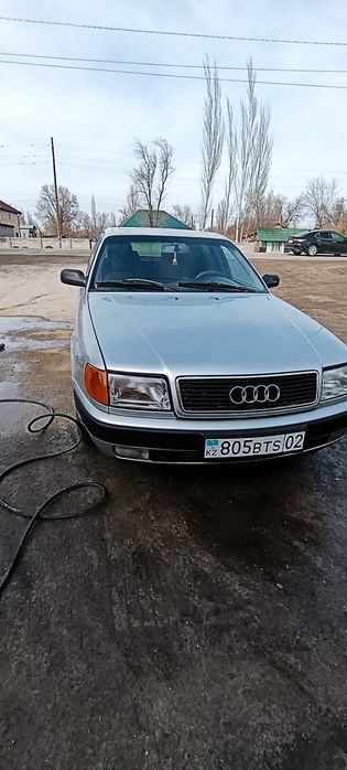 Продам Audi 100 с4