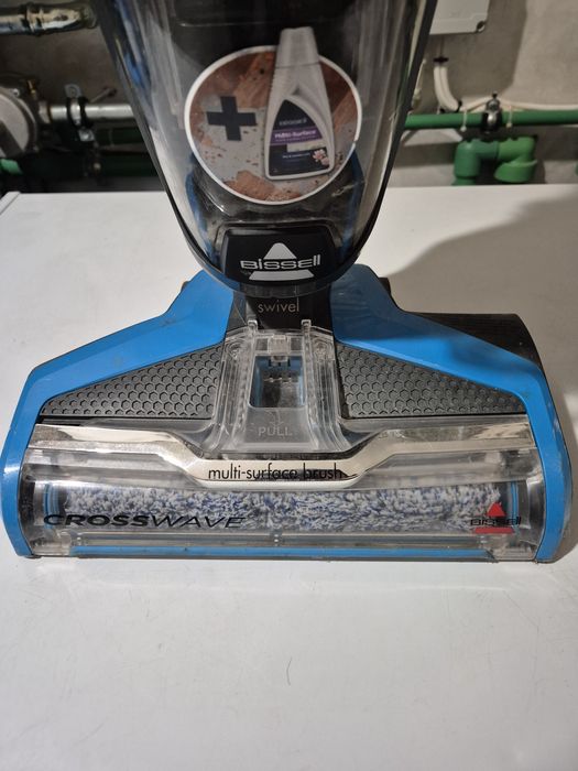 Aspirator si mop bissel