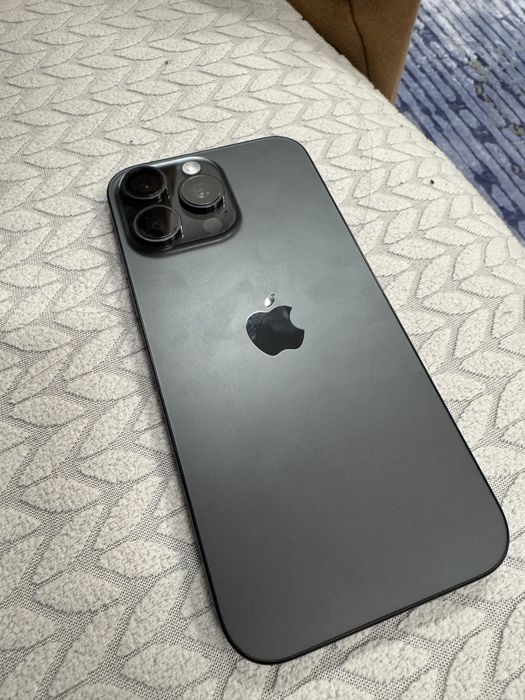 iPhone 16 Pro Max (eSIM)