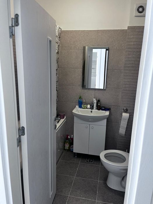 Garsonieră de închiriat