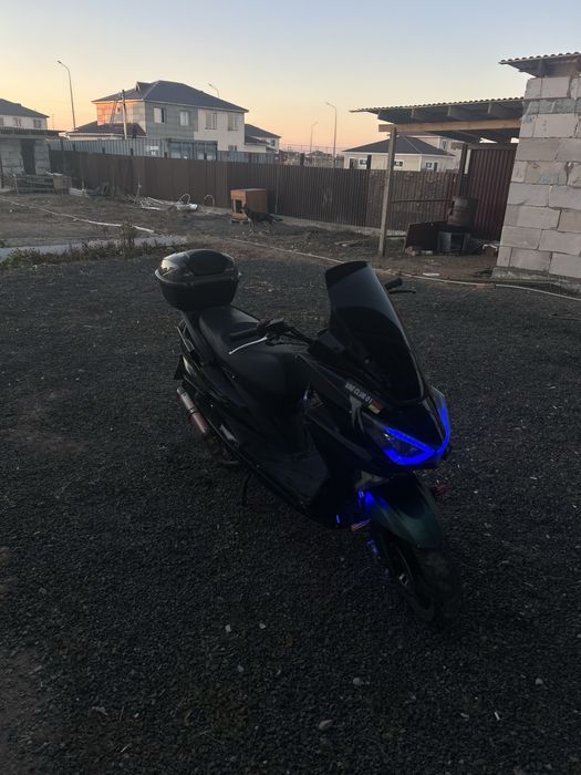 Мапед макси 175 куб