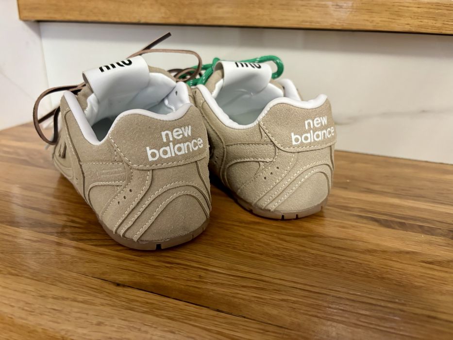 Adidasi New Balance Miu Miu