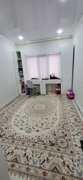 Продам 2 х ком квартиру  в 10 микроройоне