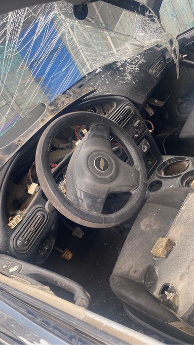 Нива 5 дверная разбор