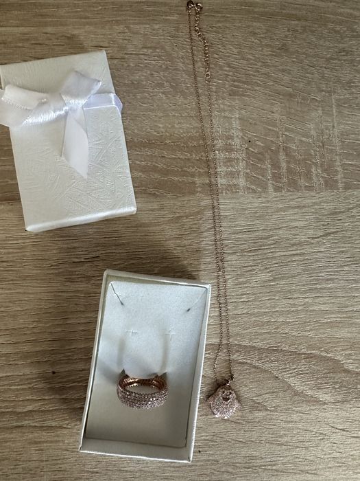 Сет колие и пръстен